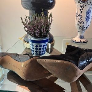 Chic Black suede and leather booties